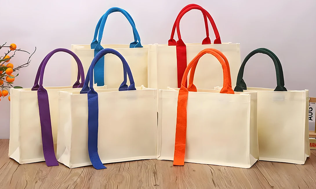 Sự khác biệt giữa túi bông và túi vải.
